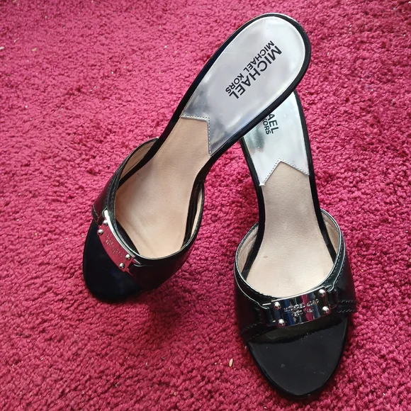 Michael Kors Black Patent Leather Mules - Picture 1 of 3